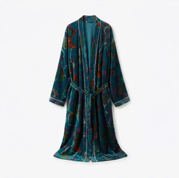 Notting Hill Soft and Comfortable Emerald Twilight Velvet Robe